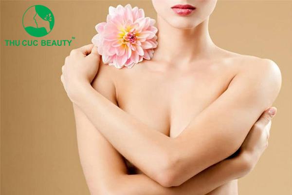 nhũ hoa hồng hào đẹp đẽ