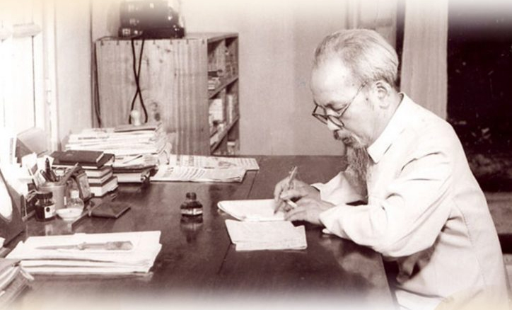 Những bài thơ chúc tết đáng nhớ của Chủ tịch Hồ Chí Minh