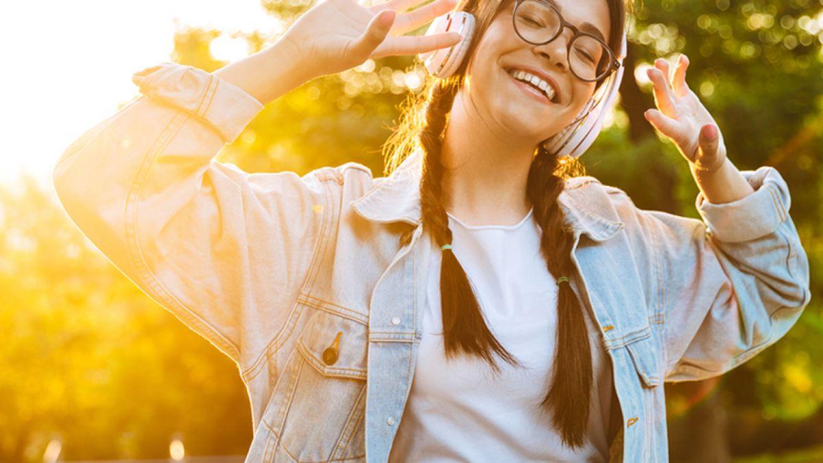 Những câu thơ hay về cuộc sống hạnh phúc, bình an