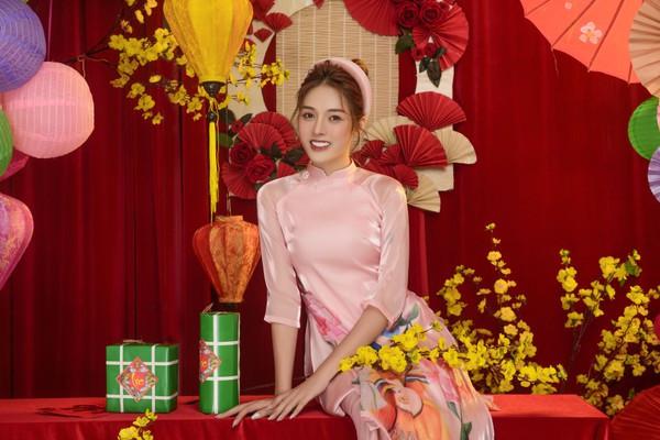 Nàng thơ 2K duyên dáng trong bộ ảnh chào Xuân