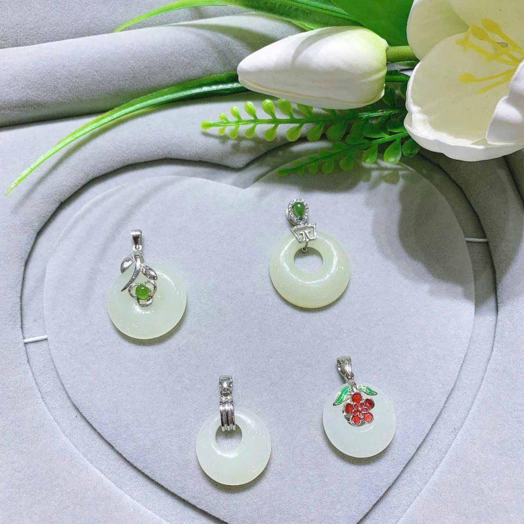 Tuổi Giáp Thân 2004 Đeo Mặt Dây Chuyền Hình Gì? - Phong Thủy Nolan