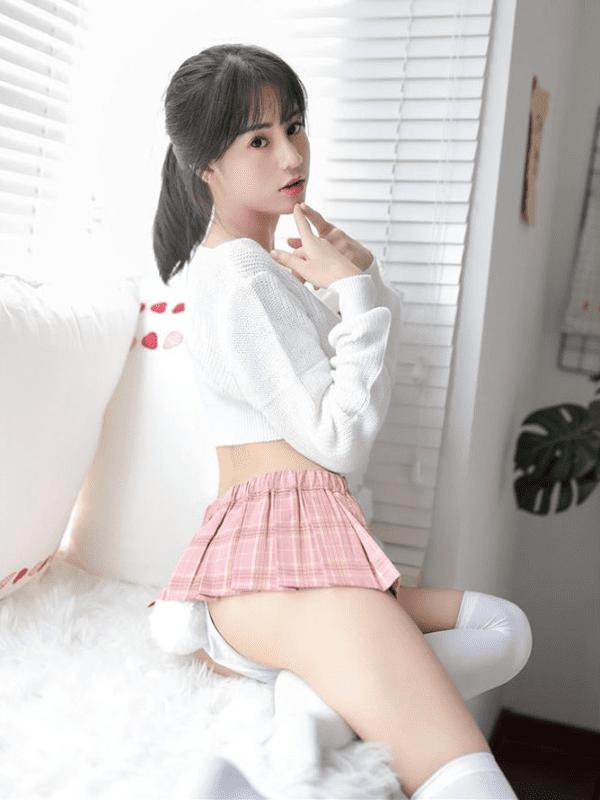 35+ Ảnh gái xinh mặc váy ngắn: Sự kết hợp hoàn hảo giữa tự tin và cá tính độc đáo