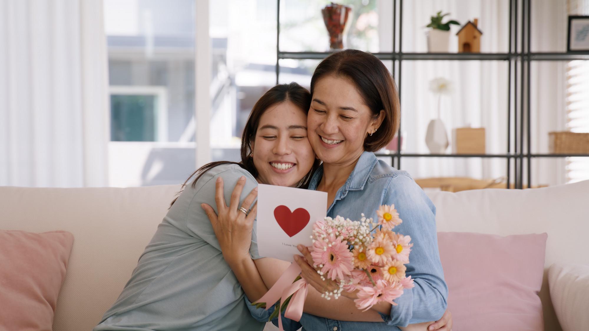 "Con gái mà gả chồng gần"