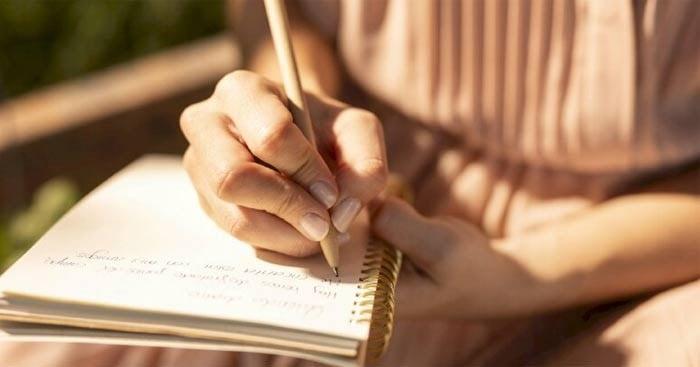 5 đề đọc hiểu Luyện thi tốt nghiệp THPT Ngữ văn 2025 [Có đáp án]