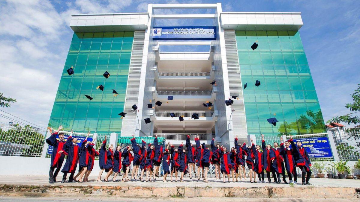Học phí Cao đẳng Kinh tế Đối ngoại (COFER) 2024-2025 mới nhất