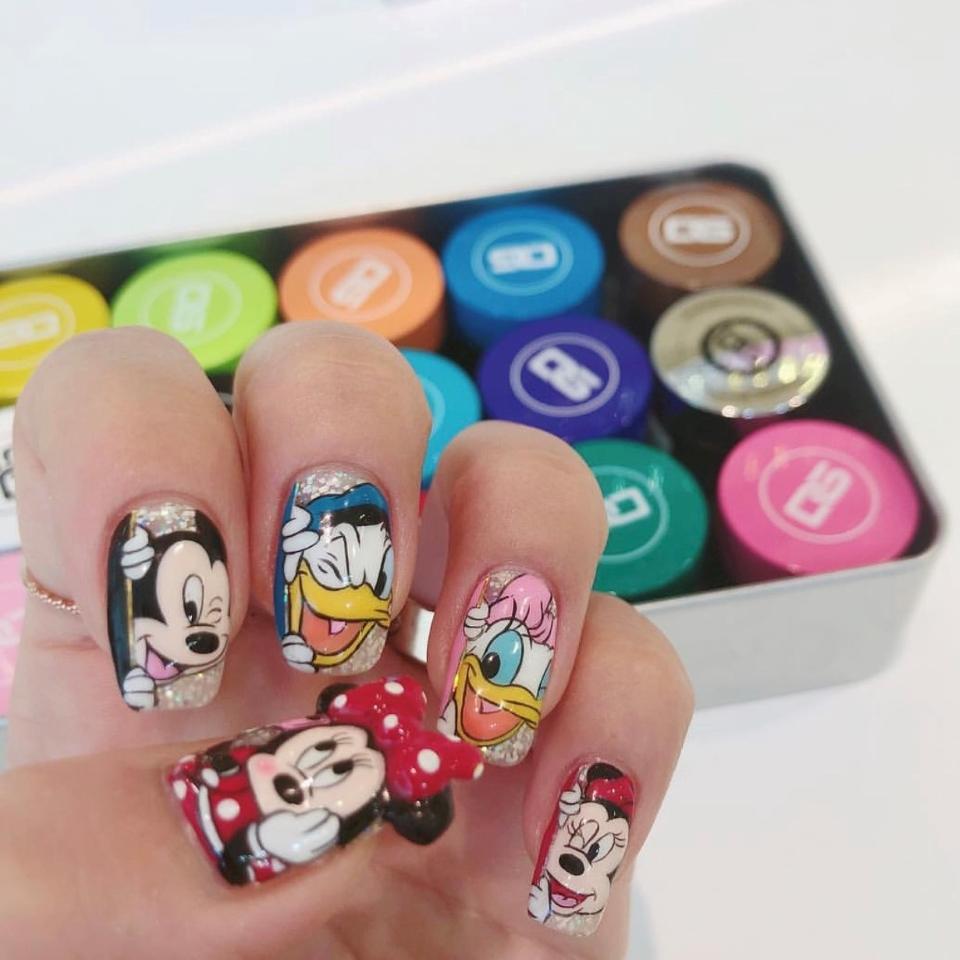 30+ Mẫu nail hoạt hình dễ thương, đơn giản và đẹp nhất