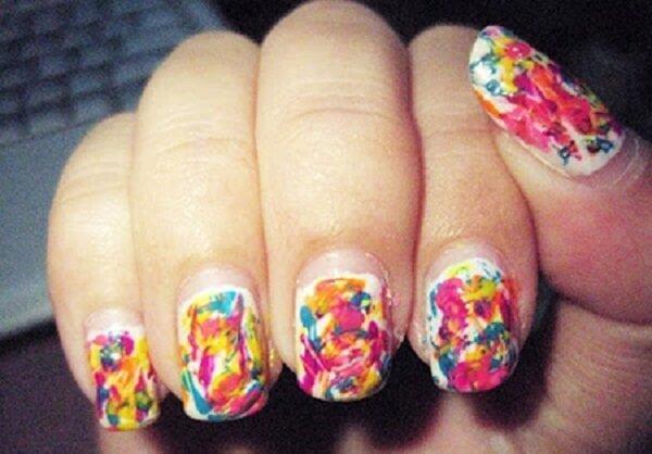 Nail loang màu và những điều cần biết về kiểu nail này