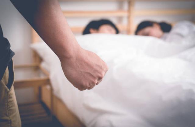 Giải Mã Giấc Mơ Thấy Vợ Ngoại Tình