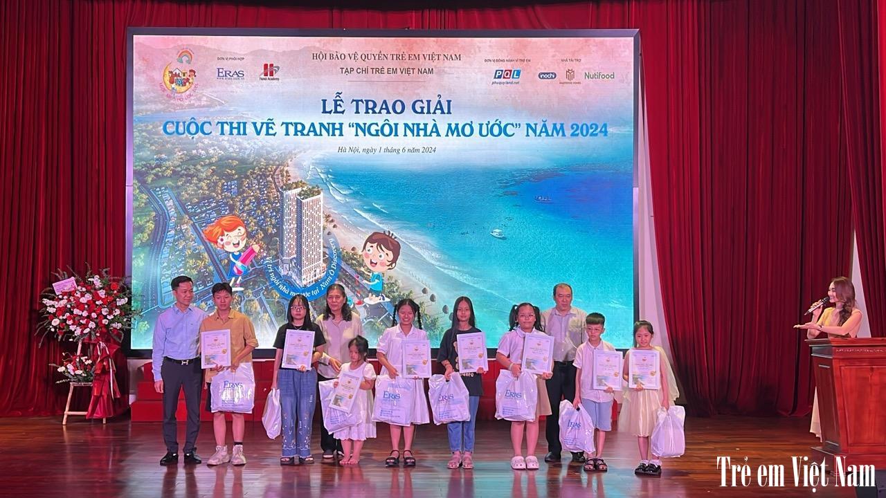 Top 10 Giải Nhất cuộc thi vẽ tranh "Ngôi nhà mơ ước" năm 2024