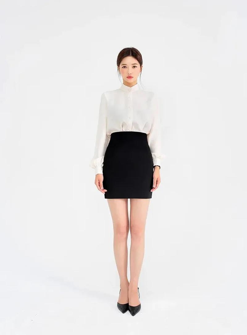 7+ Cách phối đồ với chân váy ôm đen ngắn đẹp, thời trang và thu hút