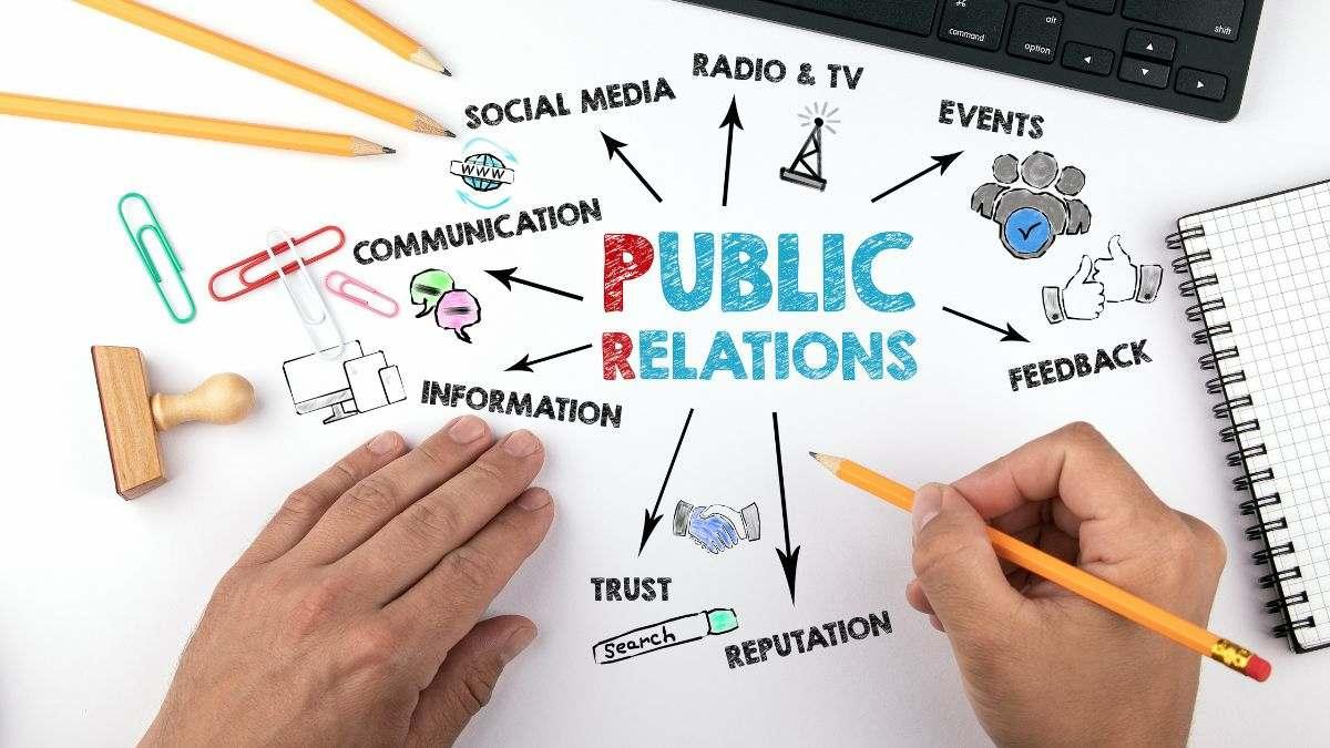 Ngành Quan hệ công chúng là gì? Nên học không? Học trường gì