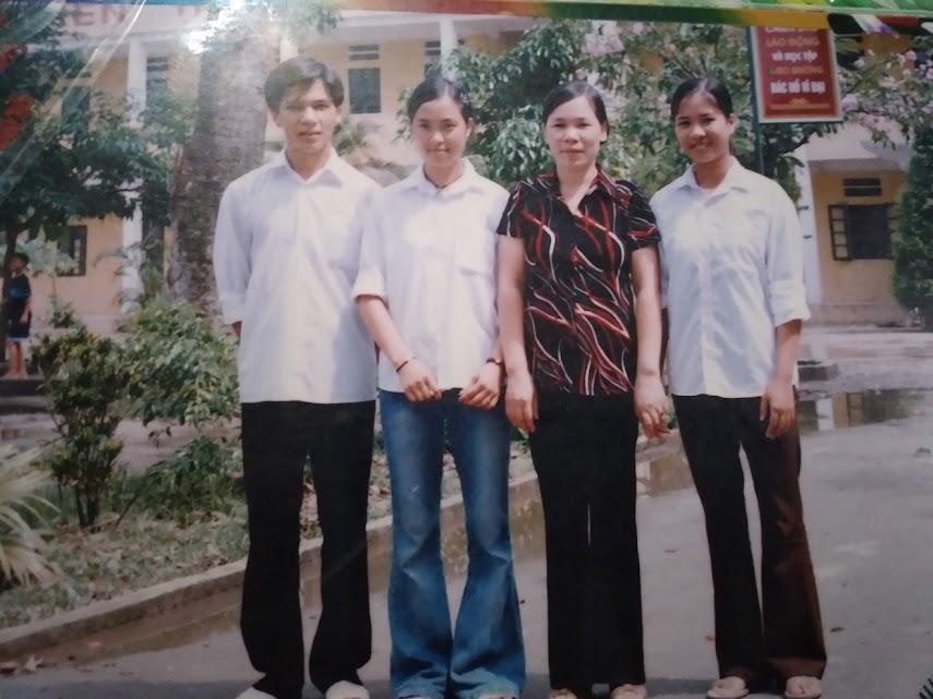 BÀI DỰ THI  “NHỮNG KỈ NIỆM SÂU SẮC  VỀ THẦY CÔ VÀ MÁI TRƯỜNG”