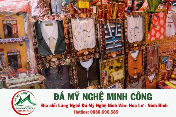 Hướng Dẫn Đọc Văn Khấn Đốt Quần Áo Cho Người Mất Đúng Cách 2025