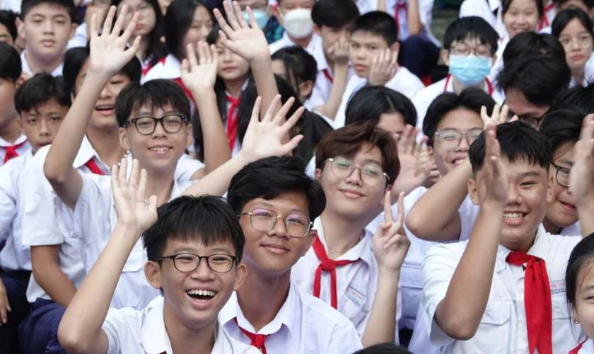 Viết bài văn biểu cảm về ngày khai giảng lớp 7, 6, 5, 4, 3