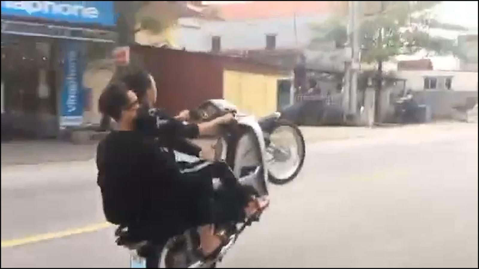 Công an huyện Kim Động: Xử lý nghiêm các đối tượng tụ tập, chạy xe với tốc độ cao, bốc đầu, đánh võng trên các tuyến đường