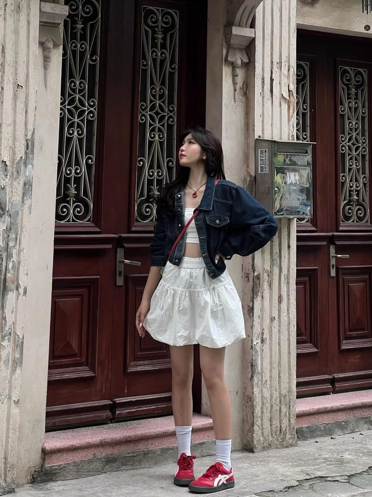 Bí quyết mix đồ đỉnh cao với áo khoác croptop nữ