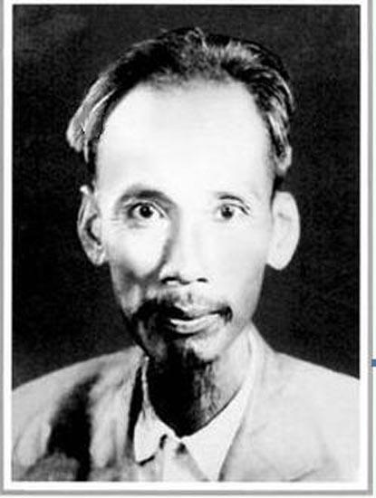 Đọc bài thơ “Nguyên tiêu” của Hồ Chí Minh – Trần Văn Giang