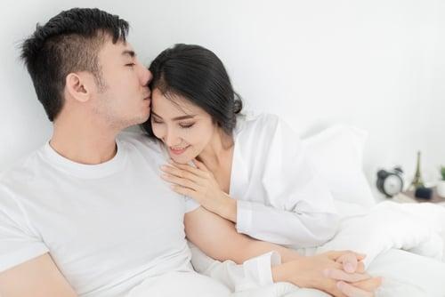 14 cách làm cho bạn gái có hứng thú khơi gợi "chuyện ân ái"