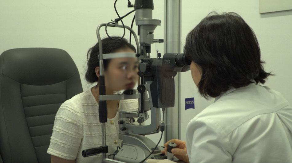 FV ứng dụng công nghệ AI ClarityX cá nhân hóa điều trị tật khúc xạ, lóa mắt và biến dạng thị giác