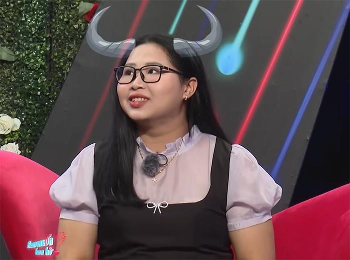 Gái xinh 2k "tuyên bố" có 100 triệu trong tài khoản mới lấy chồng