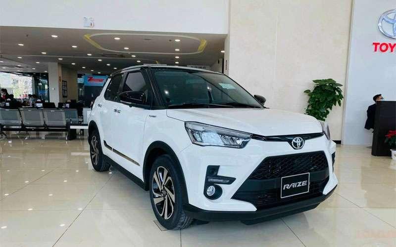 Toyota Raize màu Trắng, Trắng Đen: hình ảnh, giá lăn bánh