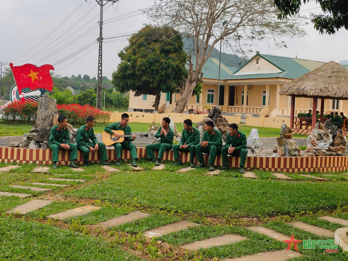 Trách nhiệm của quân nhân đối với bản thân, gia đình, đồng đội và đơn vị