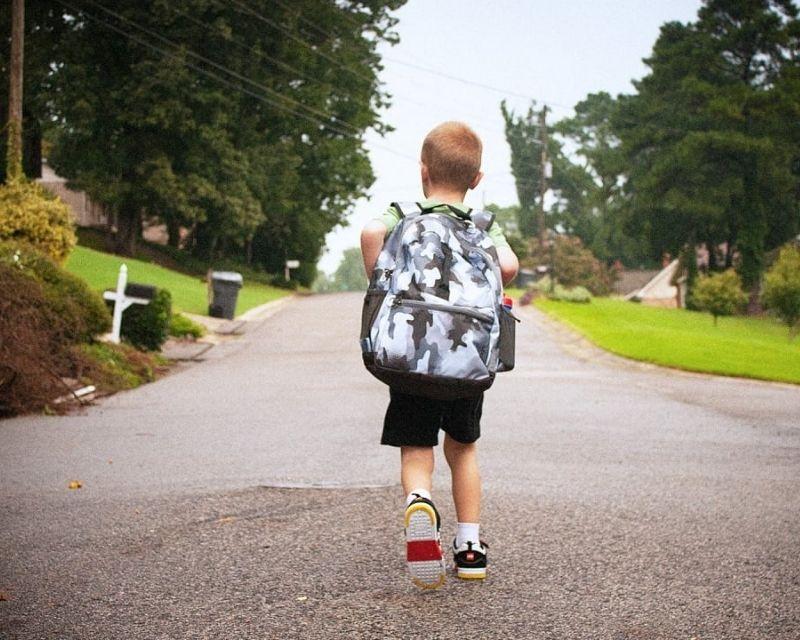 Mơ thấy đi lạc đường đánh con gì? Mơ mình đi lạc đường