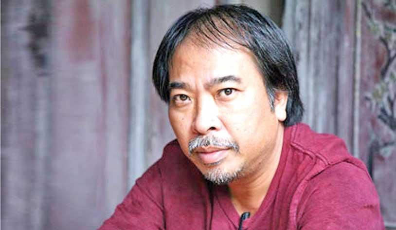 Mất nửa đời học làm thơ, mất cả đời học làm người