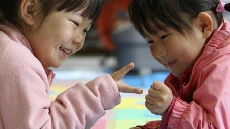 Lợi ích tuyệt vời của các trò chơi dân gian đối với trẻ