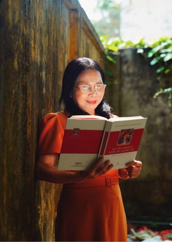 Người đàn bà trong thơ Vân Anh