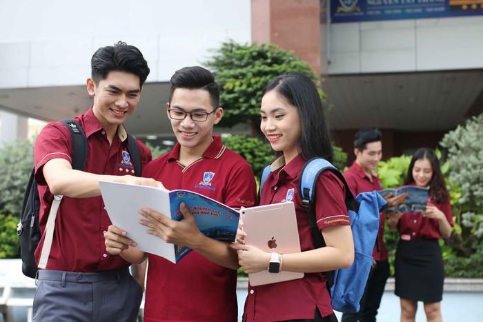 Tìm hiểu khối D41, D42, D43, D44, D45 … D55…D65 gồm những môn thi nào? Ngành và trường nào?