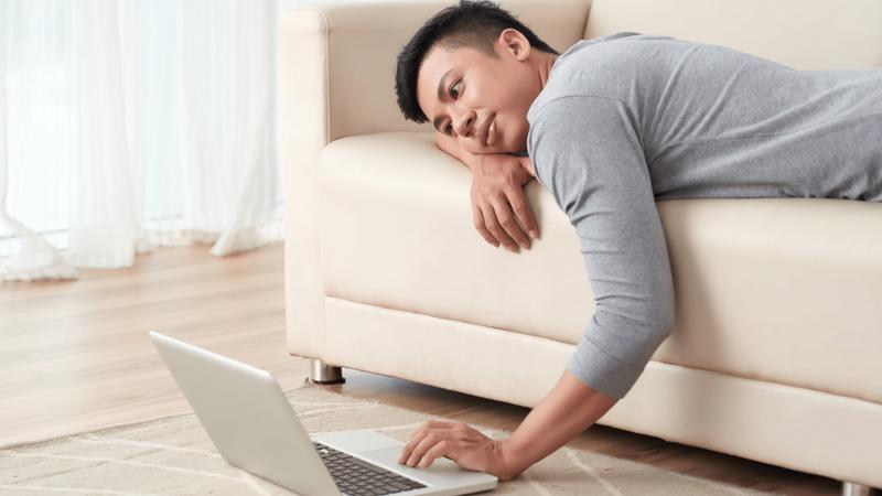 Lười biếng là gì? Lười biếng là trạng thái chán nản, không có hứng thú làm bất cứ việc gì