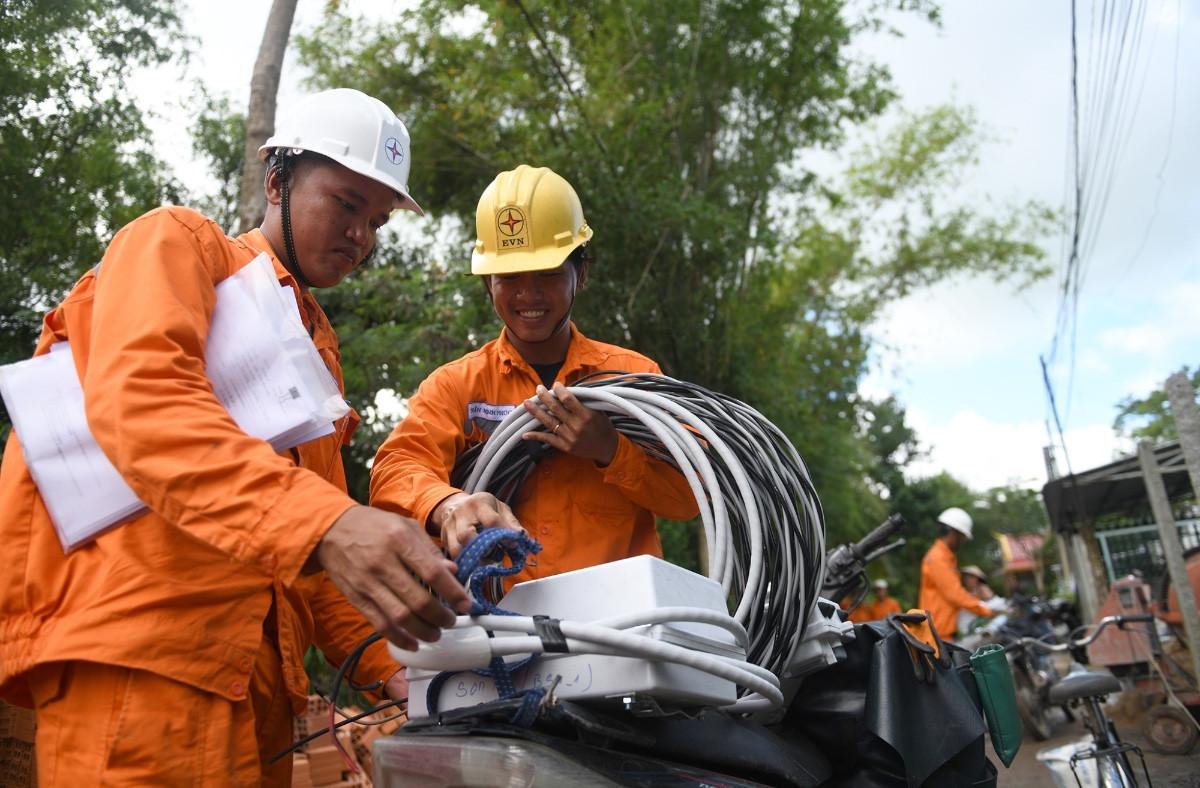 ‘Không thể đo kết quả kinh doanh của EVN bằng lời hay lỗ’