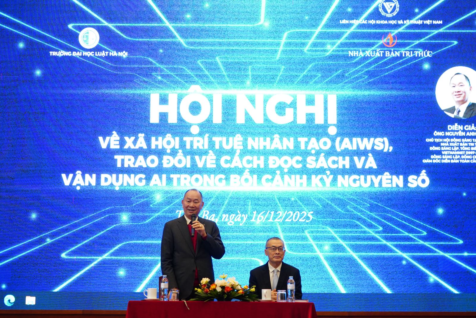  Hội nghị trao đổi về xã hội trí tuệ nhân tạo (AIWS) và vận dụng AI trong bối cảnh kỷ nguyên số