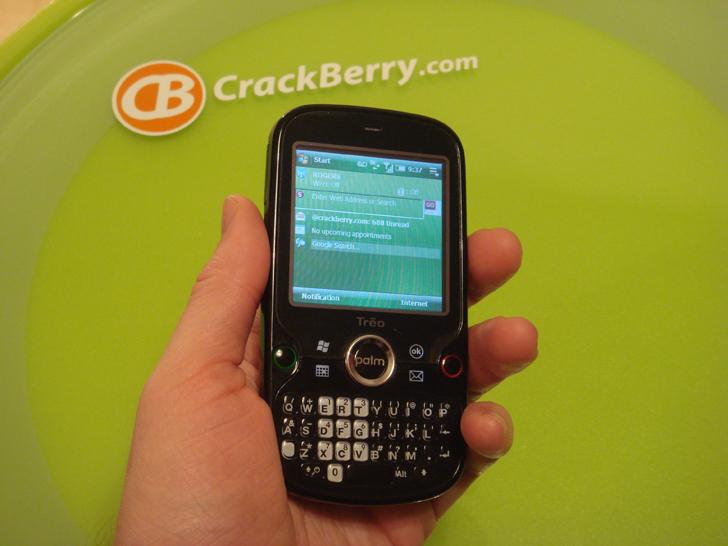 Round Robin Review: CrackBerry goes Palm Treo Pro