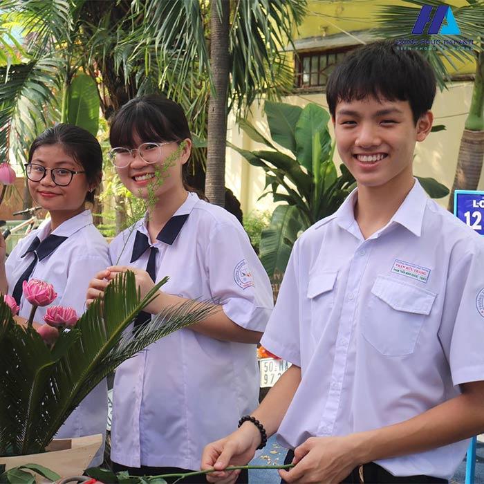 Đồng Phục Trường THPT Trần Hữu Trang Đẹp, Giản Dị