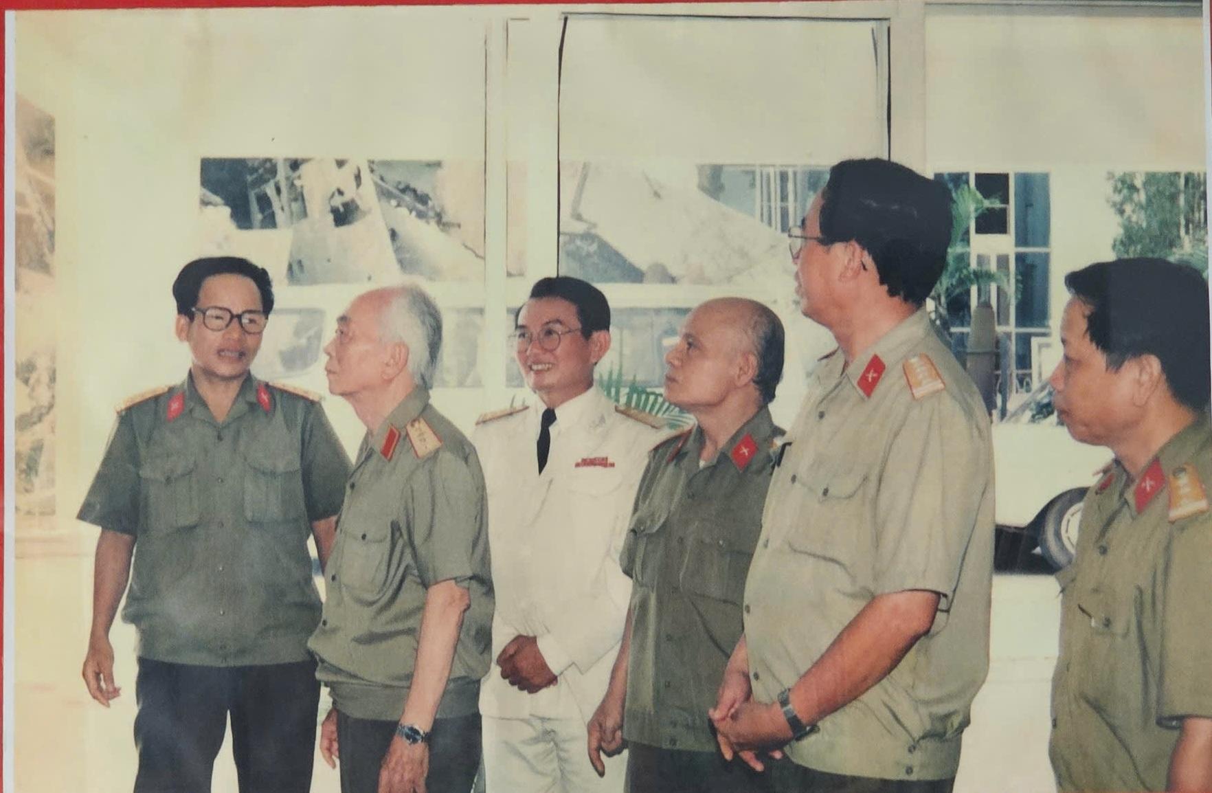 Chuyện về người lính vẽ tranh Bác Hồ bằng máu trên chiến trường - 2