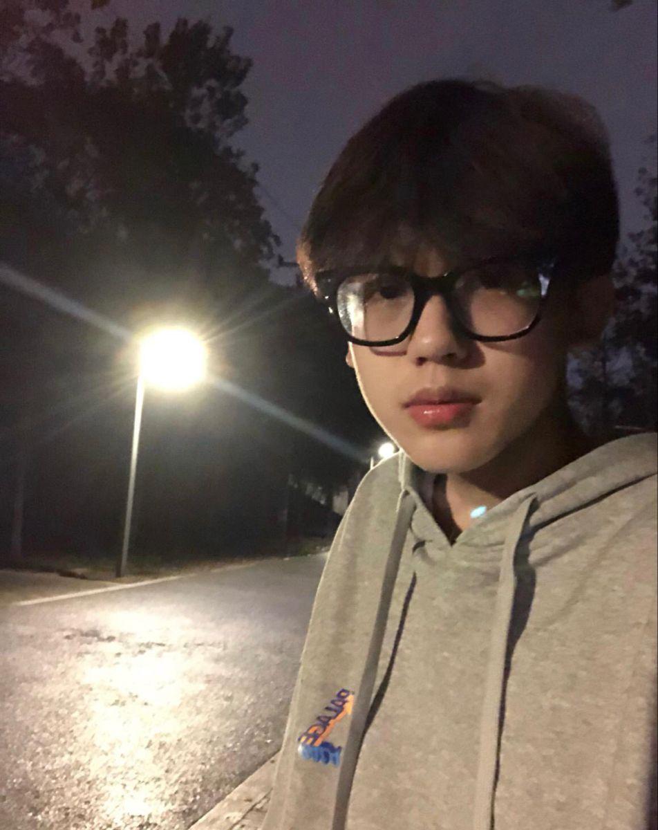 Album ảnh trai đẹp 2K9 (2009) – Sức hút ham học hỏi và tò mò