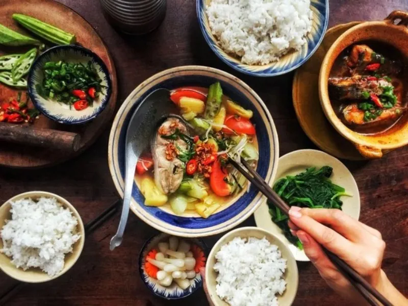 Tuyển tập ca dao tục ngữ về cơm, bữa cơm gia đình xúc động nhất