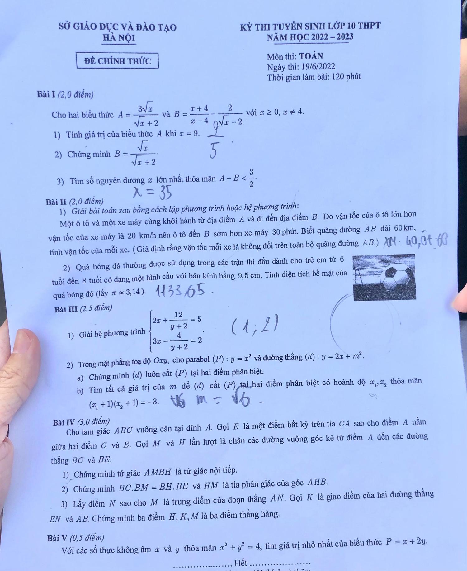 Kỳ thi vào 10 ở Hà Nội: Đề thi chính thức môn Toán dễ hơn đề minh họa của Sở