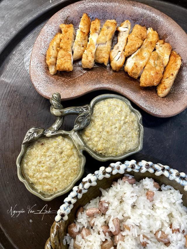 Bỏ qua muối vừng, làm ngay chẻo lạc chấm xôi cực lạ mà ngon, xôi đồ bao nhiêu cũng thành thiếu