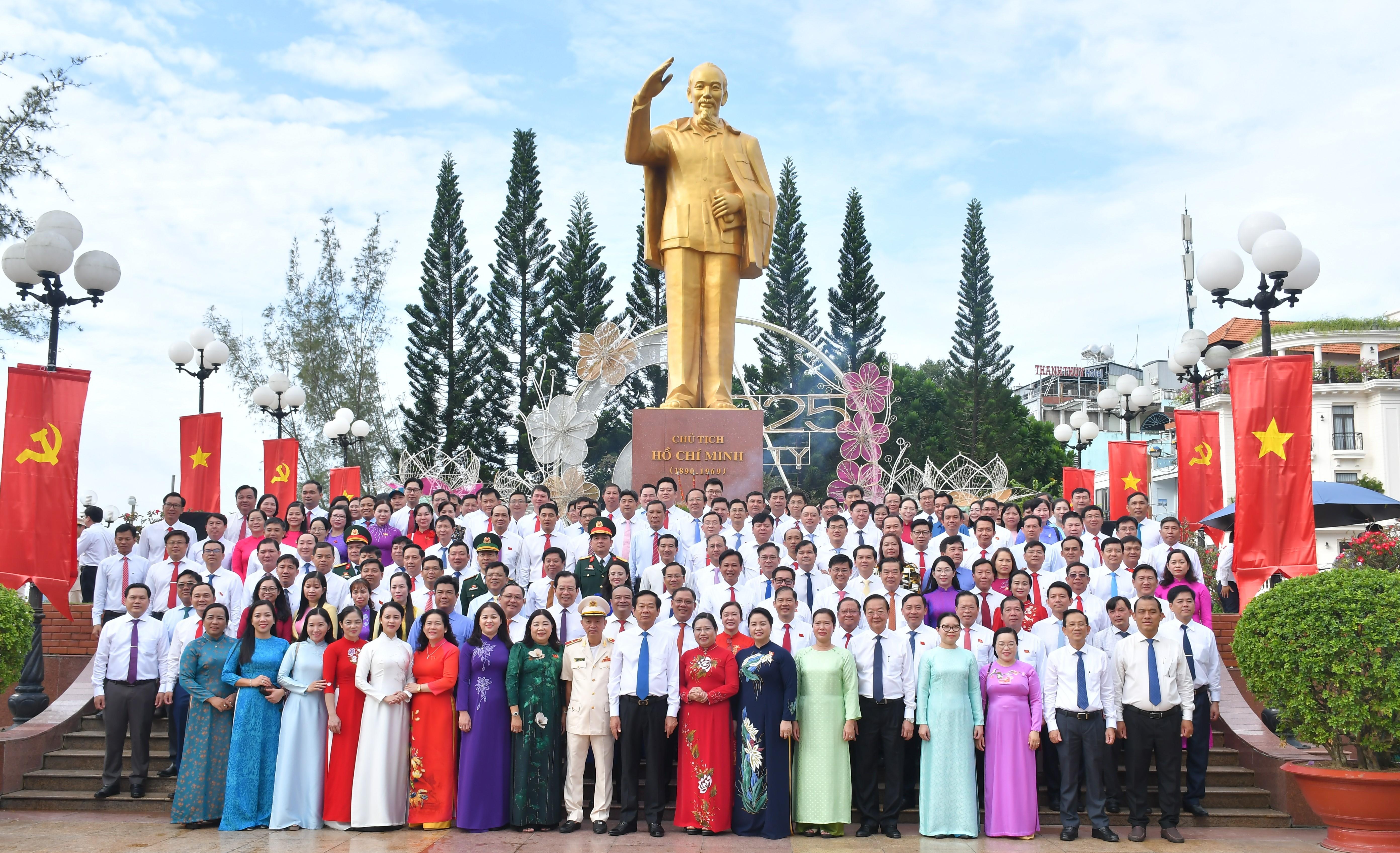 Các cấp ủy Đảng ở TP Cần Thơ: Thiết thực học và làm theo tư tưởng, đạo đức, phong cách Hồ Chí Minh