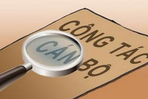 Tẩy chay kiểu cán bộ “phông bạt”, làm màu