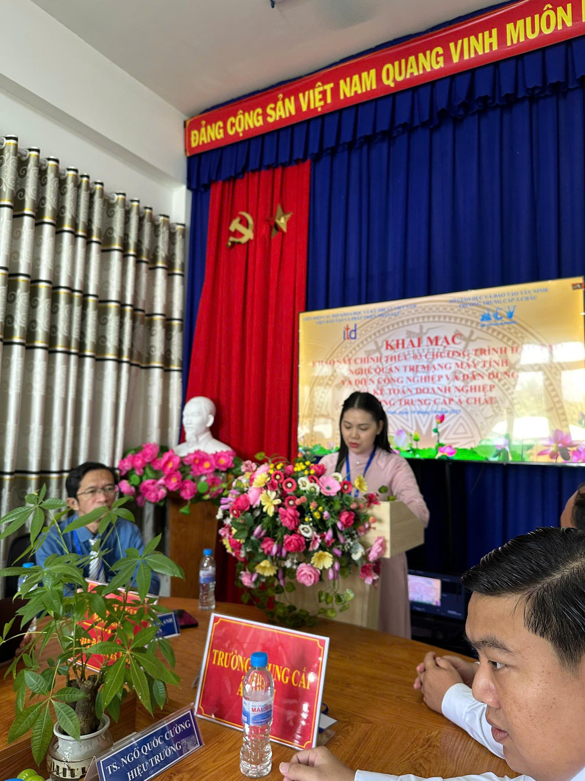 TRƯỜNG TRUNG CẤP Á CHÂU COI TRỌNG NÂNG CAO CHẤT LƯỢNG ĐÀO TẠO