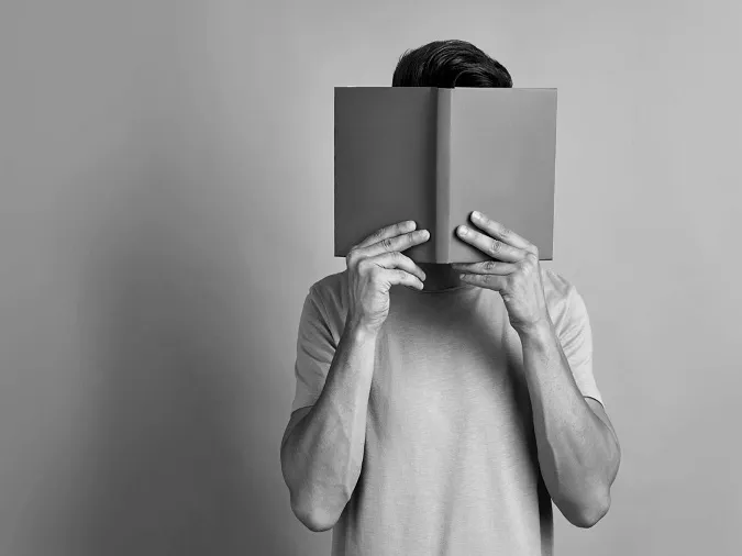 Giải thích ý nghĩa của thành ngữ “Trước lạ sau quen” nói đến điều gì?