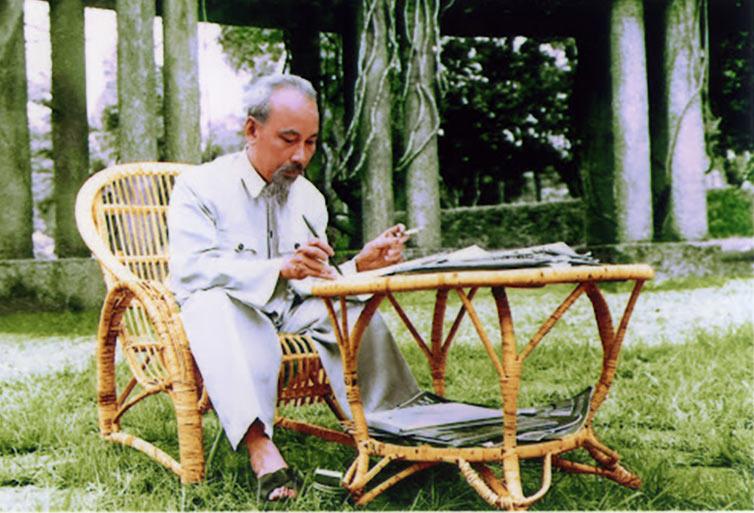 Cho cả muôn đời một khúc ca