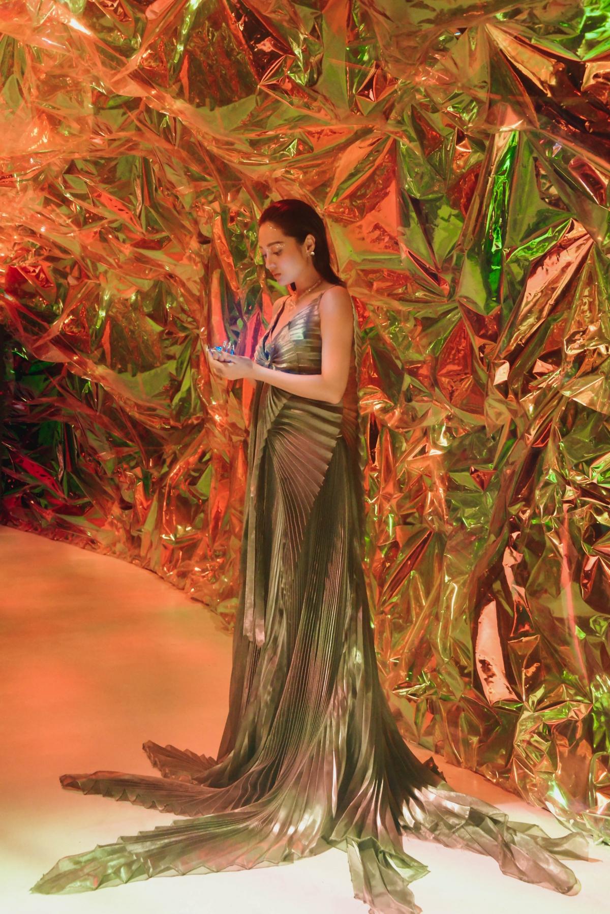 Bảo Anh nhập tâm diễn xuất, lạc trong nỗi nhớ người yêu ở MV mới