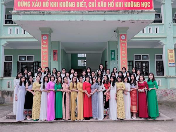 Vẻ đẹp của người phụ nữ trong thơ của 'bà chúa thơ Nôm'