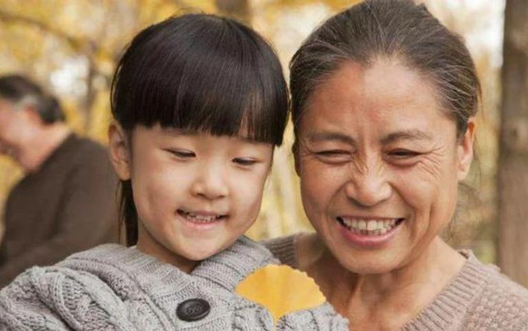 “Hội chứng con vua” và sự thiệt thòi của những đứa trẻ được chiều chuộng quá mức