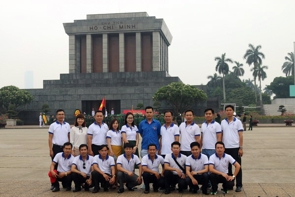 Những cảm xúc sau chuyến viếng Lăng Bác của Đoàn Thanh niên Công ty Truyền tải điện 4